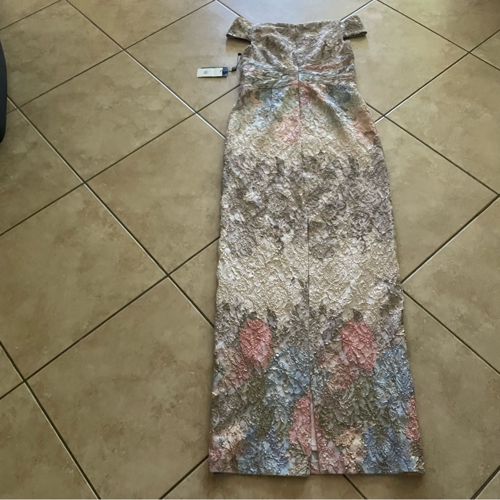 NWT Adrianna Papell Floral Matelasse Gown size 4 - Picture 5 of 9